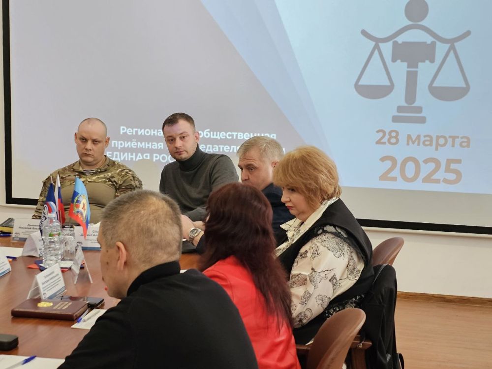 Анна Сорока: Руководитель Аппарата Уполномоченного по правам человека в Луганской Народной Республике Даниил Стяжкин и начальник юридического отдела Аппарата Уполномоченного по правам человека в Луганской Народной Республике... Анна Сорока: Руководитель Аппарата Уполномоченного по правам человека в Луганской Народной Республике Даниил Стяжкин и начальник юридического отдела Аппарата Уполномоченного по правам человека в Луганской Народной Республике...