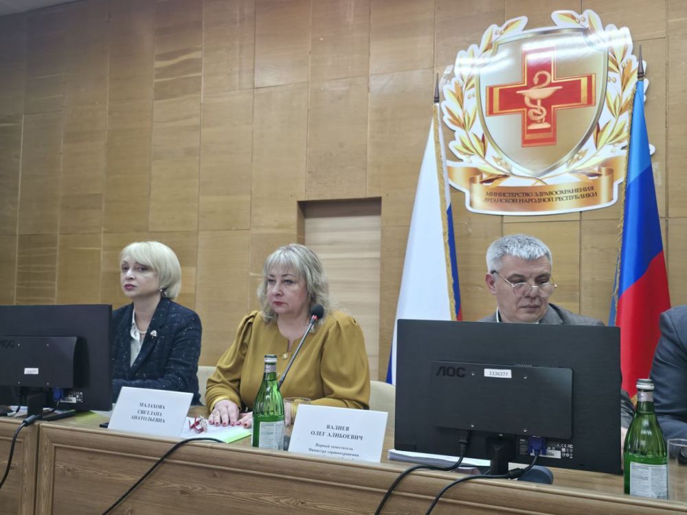 Сергей Колягин: В ходе итоговой коллегии Министерства здравоохранения Луганской Народной Республики был отмечен и представитель сферы здравоохранения нашего городского округа Сергей Колягин: В ходе итоговой коллегии Министерства здравоохранения Луганской Народной Республики был отмечен и представитель сферы здравоохранения нашего городского округа