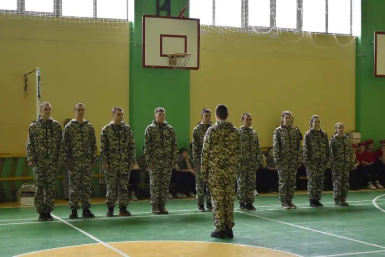 В Перевальске состоялся муниципальный этап старшей возрастной группы Всероссийской военно-патриотической игры «Зарница 2.0»! В Перевальске состоялся муниципальный этап старшей возрастной группы Всероссийской военно-патриотической игры «Зарница 2.0»!