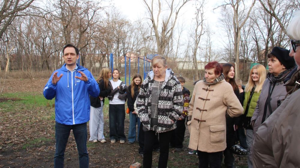 В Луганске обсудили перспективы благоустройства парка им. Алексеева В Луганске обсудили перспективы благоустройства парка им. Алексеева