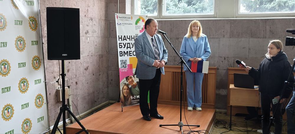 На базе Луганского государственного аграрного университета (ЛГАУ), при поддержке Министерства сельского хозяйства и продовольствия ЛНР, состоялась "Региональная ярмарка вакансий" На базе Луганского государственного аграрного университета (ЛГАУ), при поддержке Министерства сельского хозяйства и продовольствия ЛНР, состоялась "Региональная ярмарка вакансий"