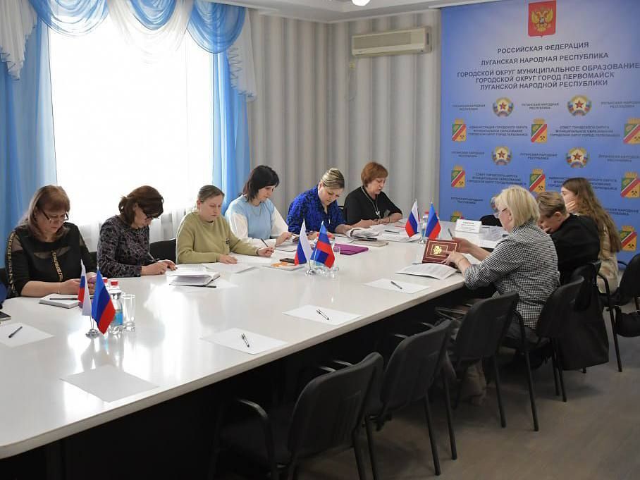 Состоялось очередное заседание городской комиссии по делам несовершеннолетних и защите их прав при администрации муниципального образования городской округ город Первомайск Состоялось очередное заседание городской комиссии по делам несовершеннолетних и защите их прав при администрации муниципального образования городской округ город Первомайск