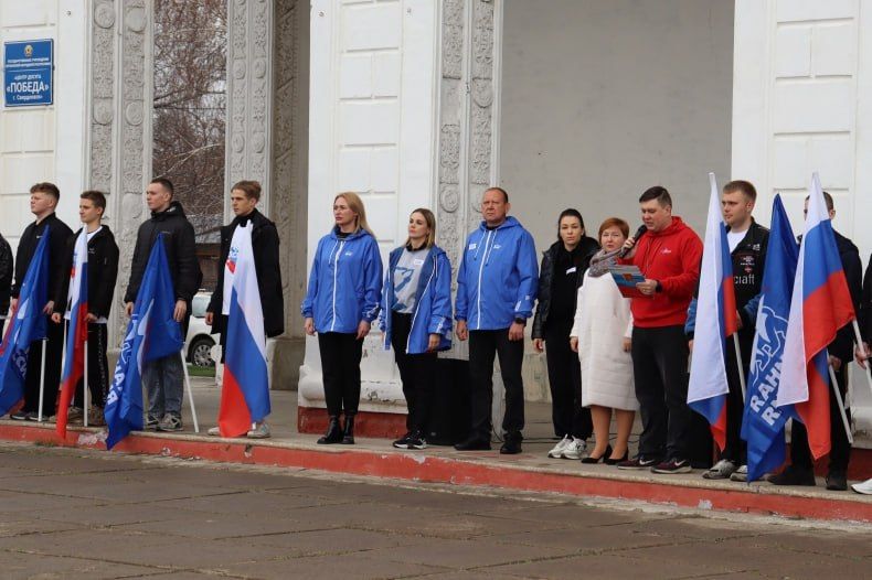 Свердловская молодежь приняла участие в массовом забеге в рамках марафона «Сила России» и партпроекта ВПП «Здоровое будущее» Свердловская молодежь приняла участие в массовом забеге в рамках марафона «Сила России» и партпроекта ВПП «Здоровое будущее»
