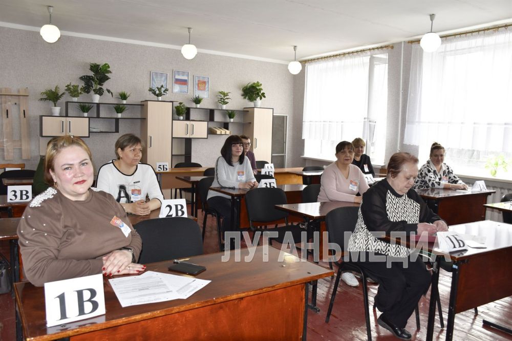 Родители краснолучских школьников на личном опыте узнали, каково это – писать ЕГЭ Родители краснолучских школьников на личном опыте узнали, каково это – писать ЕГЭ