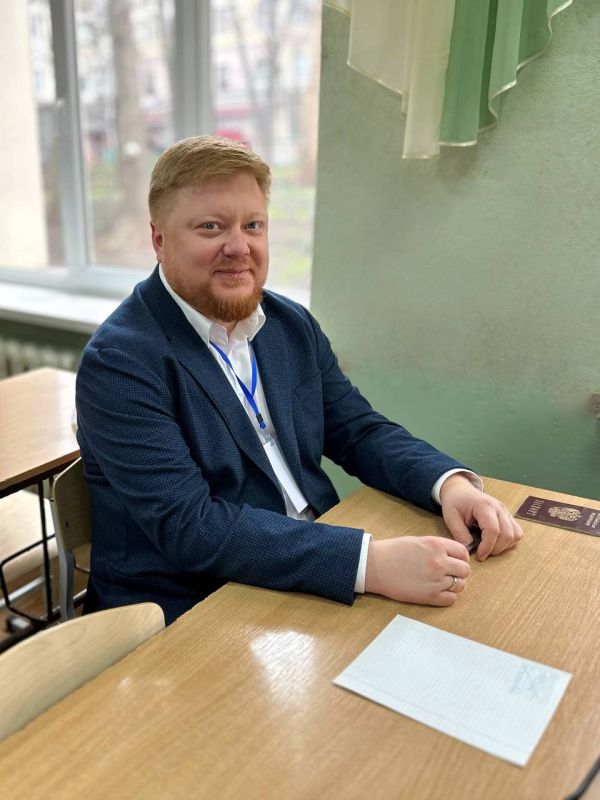 Иван Кусов: Более 700 родителей республики сдали сегодня единый государственный экзамен Иван Кусов: Более 700 родителей республики сдали сегодня единый государственный экзамен