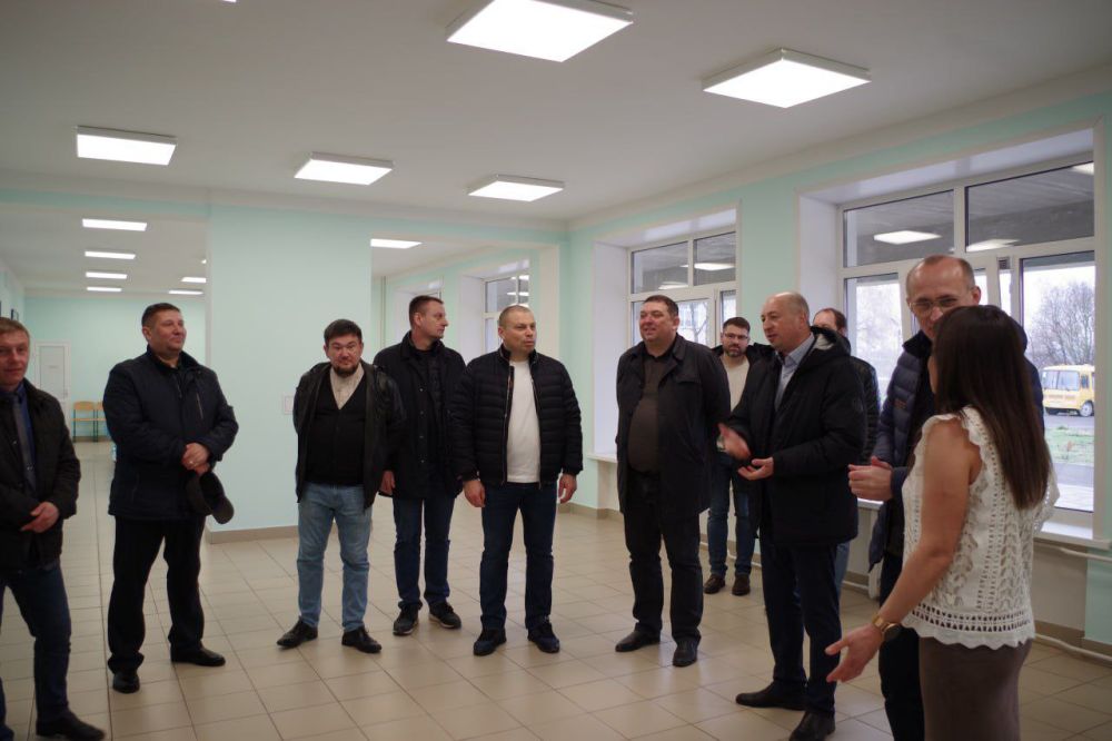 Сергей Крамаренко: Славяносербский округ посетили представители кластера энергомашиностроения и энергетических технологий «АЛТЭК» и Алтайского полимерного композитного кластера «Алтайполикомпозит» Сергей Крамаренко: Славяносербский округ посетили представители кластера энергомашиностроения и энергетических технологий «АЛТЭК» и Алтайского полимерного композитного кластера «Алтайполикомпозит»