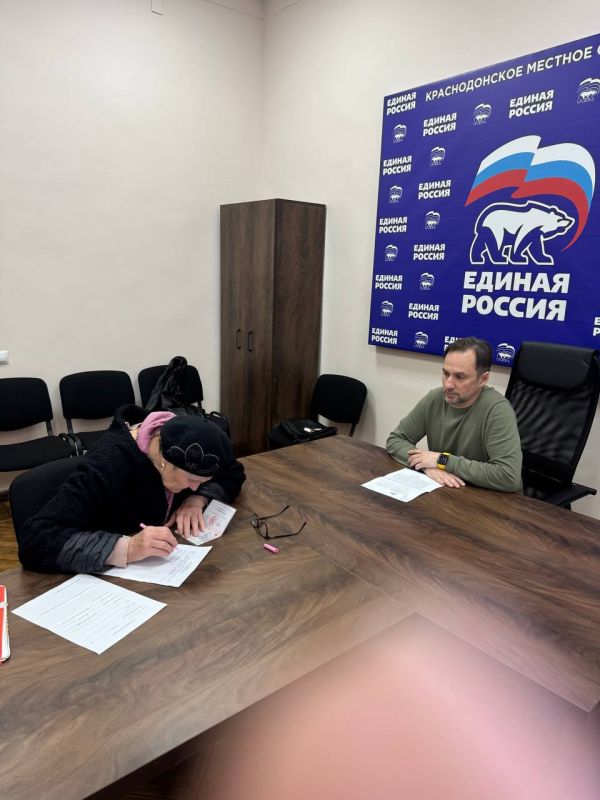 Владимир Шавлай: Депутатский корпус продолжает прием граждан по вопросам,затрагивающим качество жизни в городе Владимир Шавлай: Депутатский корпус продолжает прием граждан по вопросам,затрагивающим качество жизни в городе