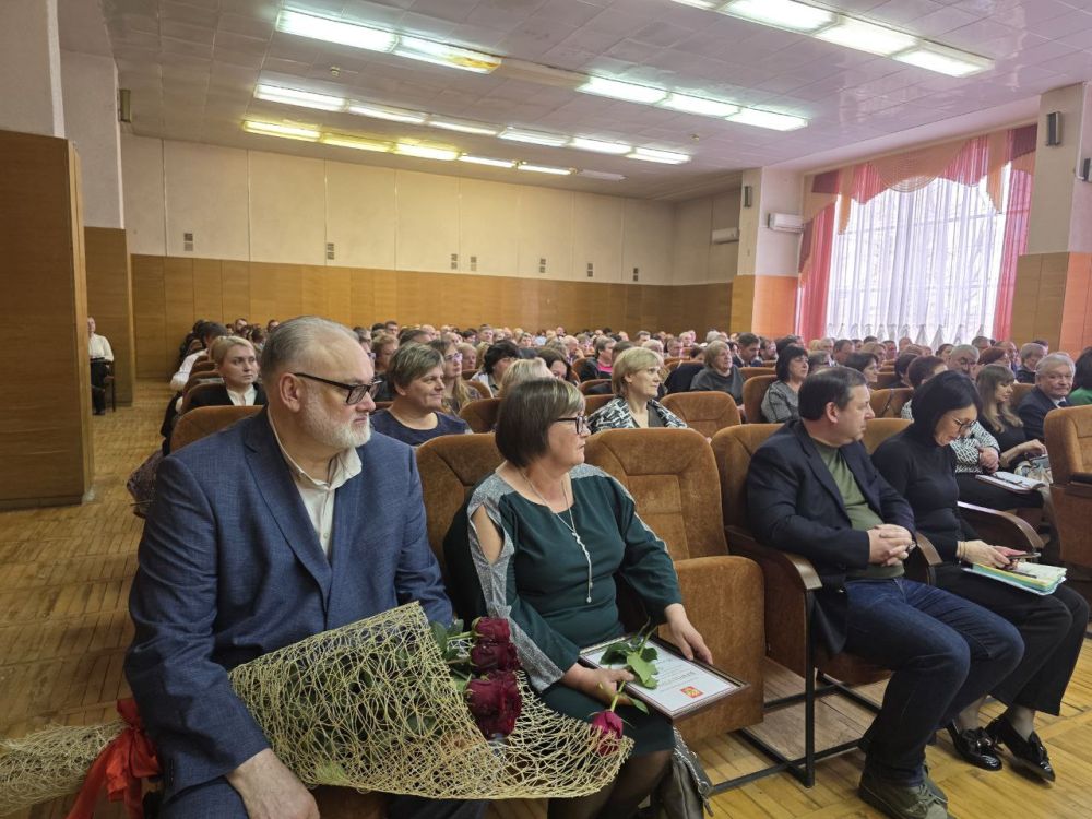 Наталия Пащенко: Медики ЛНР были отмечены наградами Главы ЛНР и Минздрава РФ Наталия Пащенко: Медики ЛНР были отмечены наградами Главы ЛНР и Минздрава РФ