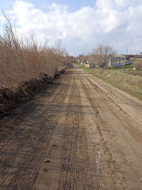 В Белокуракинском округе приступили к грейдированию дорог, которое значительно улучшает транспортную инфраструктуру муниципалитета В Белокуракинском округе приступили к грейдированию дорог, которое значительно улучшает транспортную инфраструктуру муниципалитета
