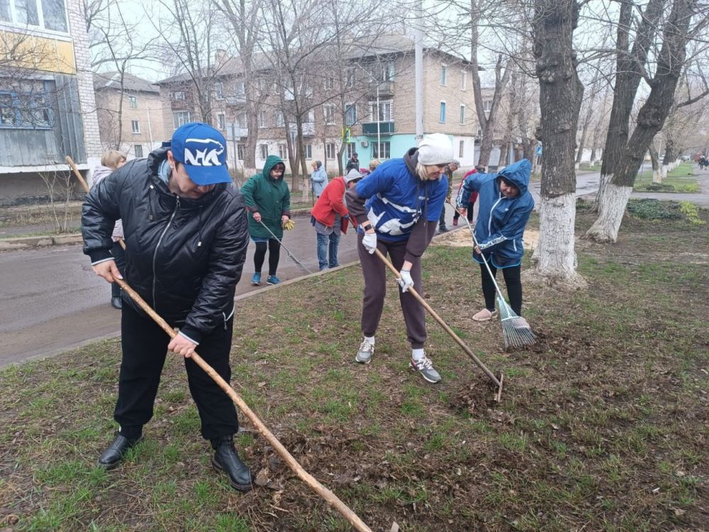 Согласно Указу Главы Луганской Народной Республики в регионе с 29 марта объявлена акция «Чистая Республика – 2025», направленная на улучшение экологического состояния и благоустройство населенных пунктов Согласно Указу Главы Луганской Народной Республики в регионе с 29 марта объявлена акция «Чистая Республика – 2025», направленная на улучшение экологического состояния и благоустройство населенных пунктов