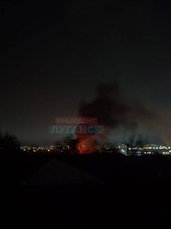 Сообщается о взрывах в Луганске Сообщается о взрывах в Луганске