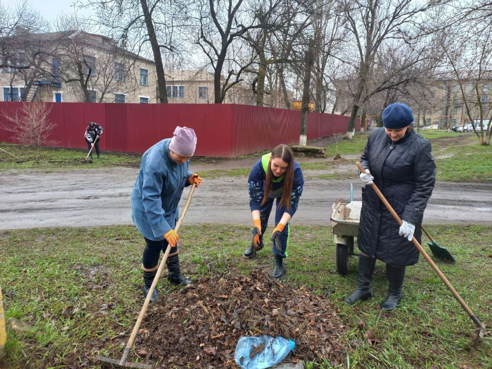 Согласно Указу Главы Луганской Народной Республики в регионе с 29 марта объявлена акция «Чистая Республика – 2025», направленная на улучшение экологического состояния и благоустройство населенных пунктов Согласно Указу Главы Луганской Народной Республики в регионе с 29 марта объявлена акция «Чистая Республика – 2025», направленная на улучшение экологического состояния и благоустройство населенных пунктов
