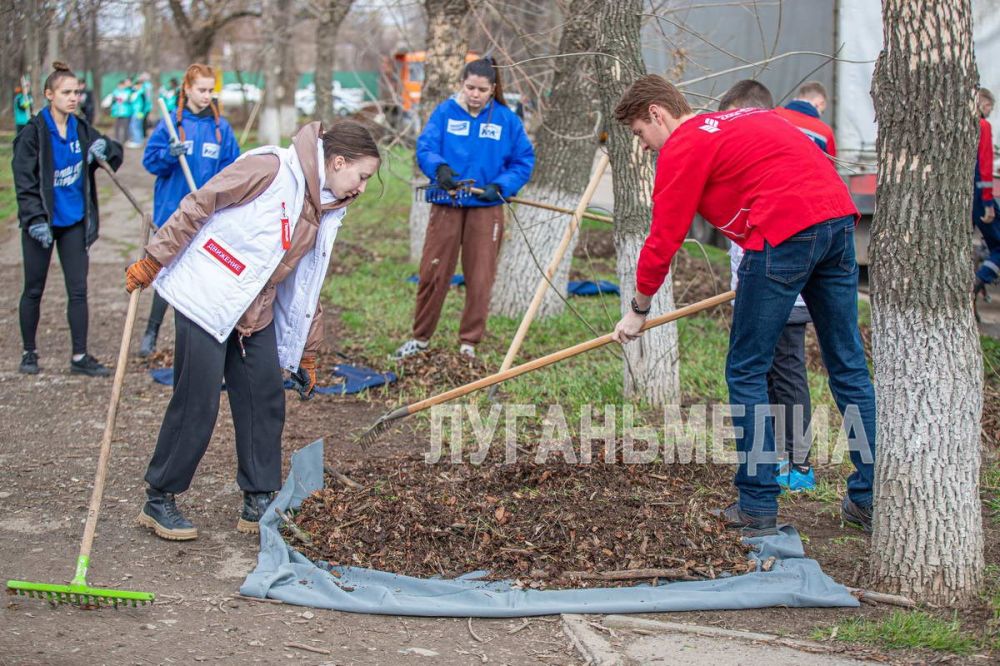 Глава Луганской Народной Республики Леонид Пасечник сегодня, 29 марта, открыл акцию «Чистая республика – 2025», которая продлится до 26 апреля текущего года Глава Луганской Народной Республики Леонид Пасечник сегодня, 29 марта, открыл акцию «Чистая республика – 2025», которая продлится до 26 апреля текущего года