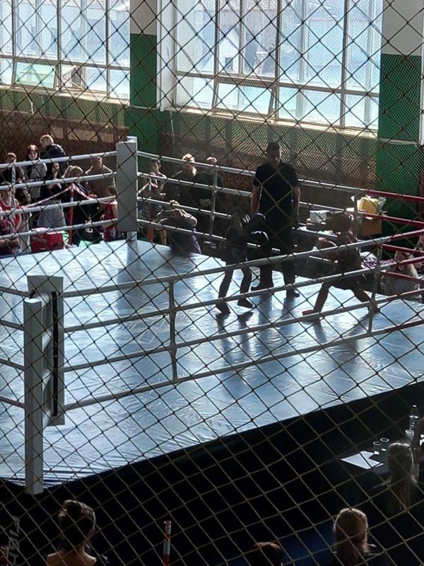 Сегодня в спортивном зале спорткомплекса «Юбилейный» стартовал Республиканский турнир по муайтай, посвященный памяти сотрудников МВД погибшим в зоне СВО – организаторами которого выступила Региональная спортивная... Сегодня в спортивном зале спорткомплекса «Юбилейный» стартовал Республиканский турнир по муайтай, посвященный памяти сотрудников МВД погибшим в зоне СВО – организаторами которого выступила Региональная спортивная...