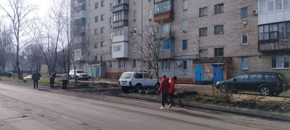 Согласно Указу Главы Луганской Народной Республики в регионе с 29 марта объявлена акция «Чистая Республика – 2025», направленная на улучшение экологического состояния и благоустройство населенных пунктов Согласно Указу Главы Луганской Народной Республики в регионе с 29 марта объявлена акция «Чистая Республика – 2025», направленная на улучшение экологического состояния и благоустройство населенных пунктов