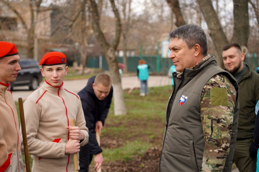 Молодёжь ЛНР за Чистую Республику! Молодёжь ЛНР за Чистую Республику!