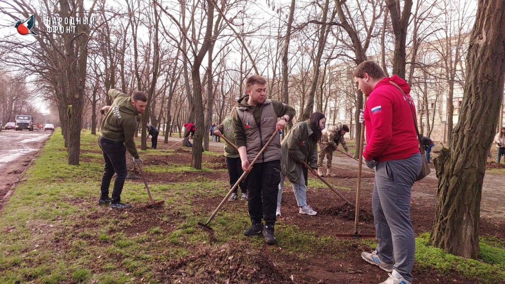 Активисты молодёжки НФ приняли участие в акции "Чистая Республика - 2025", которую организовала Администрация Главы Республики Активисты молодёжки НФ приняли участие в акции "Чистая Республика - 2025", которую организовала Администрация Главы Республики