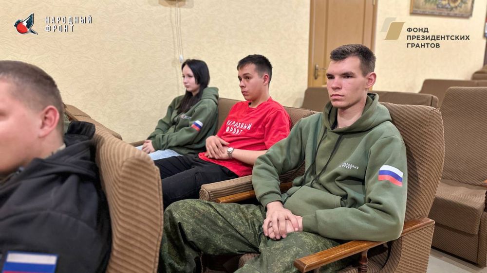 В штабе Молодежки Народного Фронта прошла важная и актуальная лекция по тактической медицине В штабе Молодежки Народного Фронта прошла важная и актуальная лекция по тактической медицине