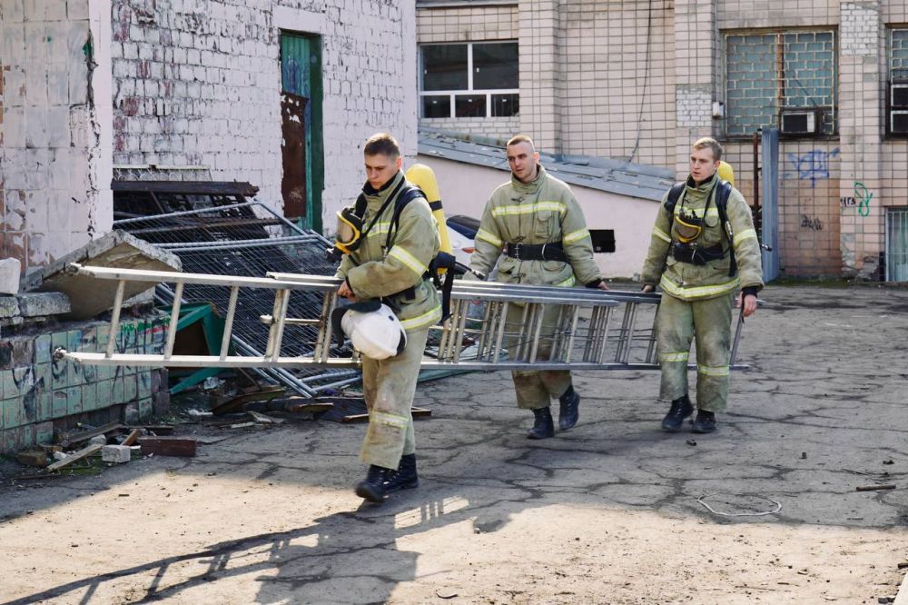 Город может спать спокойно Город может спать спокойно
