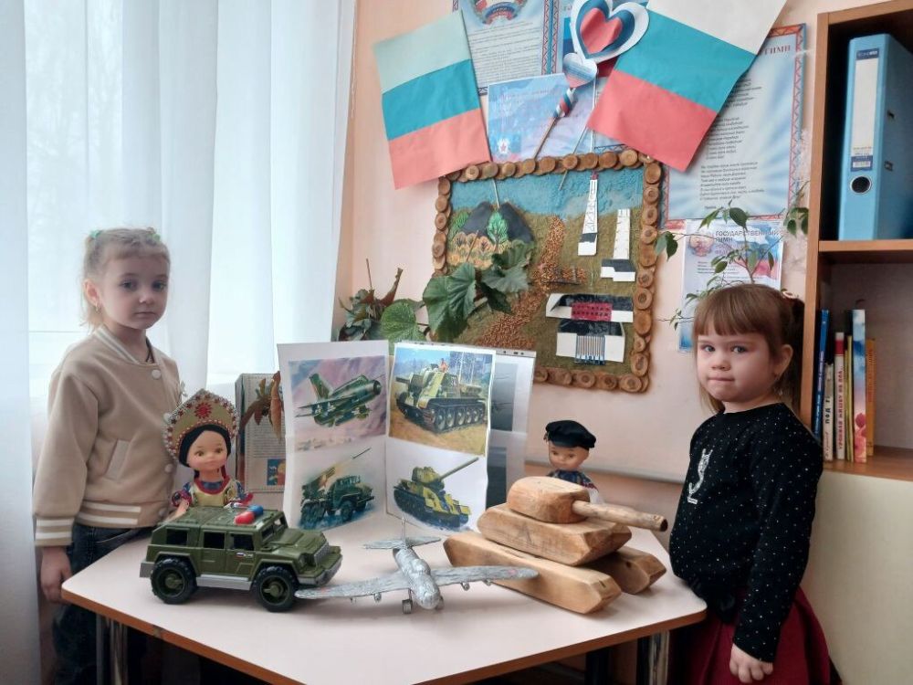 Патриотическое воспитание дошкольников – обязательная составляющая часть деятельности воспитателей ДОУ Патриотическое воспитание дошкольников – обязательная составляющая часть деятельности воспитателей ДОУ