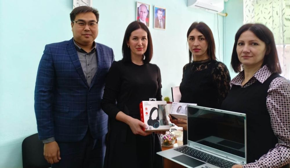 Ведомства Калмыкии продолжают сотрудничество с коллегами из Антрацита Ведомства Калмыкии продолжают сотрудничество с коллегами из Антрацита