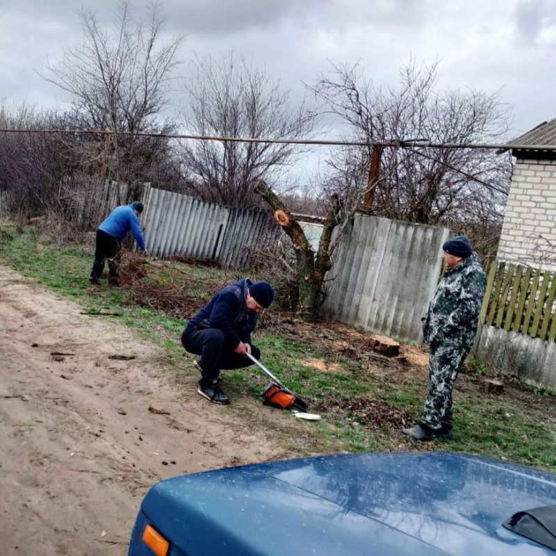 В рамках республиканской акции «Чистая Республика - 2025», в селе Литвиновка прошло мероприятие по благоустройству территории, организованное секретарем первичного отделения партии «Единая Россия» №6 Михаилом Козловым и... В рамках республиканской акции «Чистая Республика - 2025», в селе Литвиновка прошло мероприятие по благоустройству территории, организованное секретарем первичного отделения партии «Единая Россия» №6 Михаилом Козловым и...