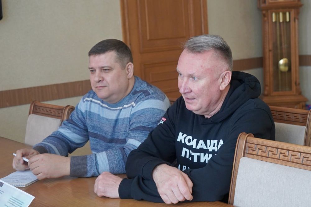 Андрей Сухачев: По инициативе Губернатора Красноярского края Михаила Котюкова в наш округ прибыла 11 группа врачей из Красноярского края Андрей Сухачев: По инициативе Губернатора Красноярского края Михаила Котюкова в наш округ прибыла 11 группа врачей из Красноярского края