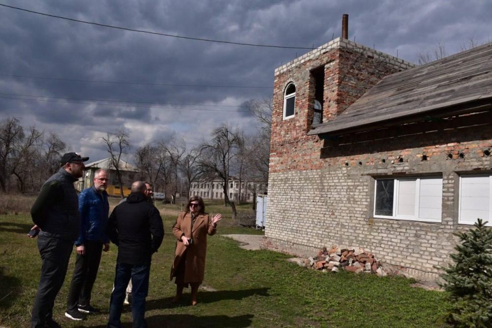 В городе Золотое (поселок Карбонит) восстановят Храм Андрея Первозванного В городе Золотое (поселок Карбонит) восстановят Храм Андрея Первозванного