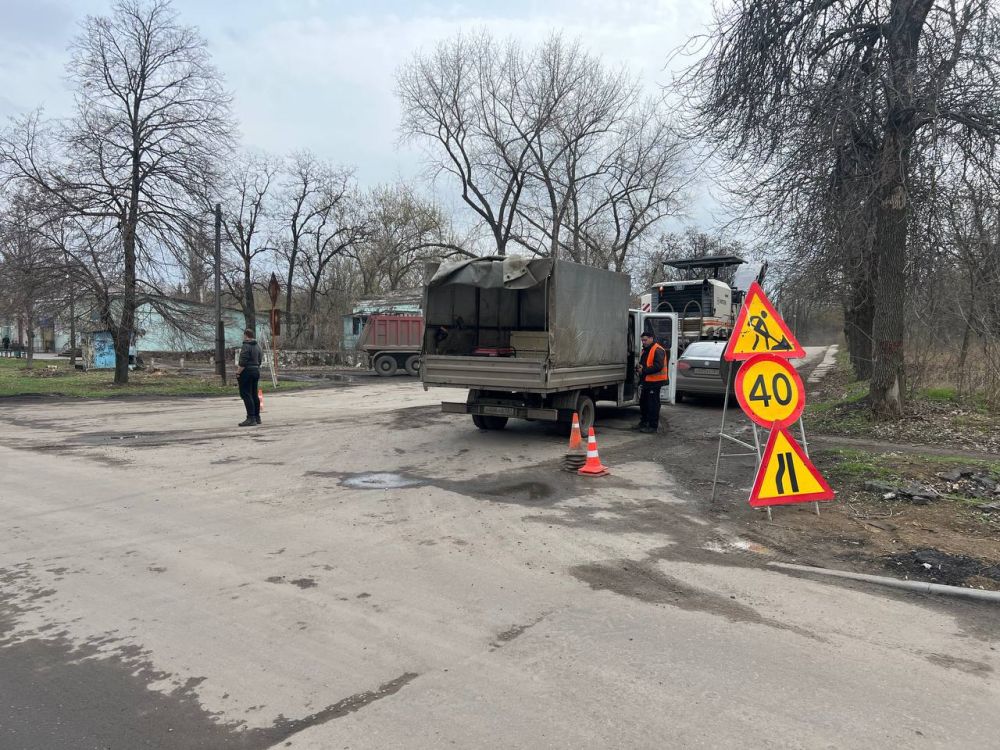 Виктория Сергеева: Специалисты приступили к дорожным работам по ул. Дзержинского. Начато фрезерование старого асфальтового покрытия Виктория Сергеева: Специалисты приступили к дорожным работам по ул. Дзержинского. Начато фрезерование старого асфальтового покрытия