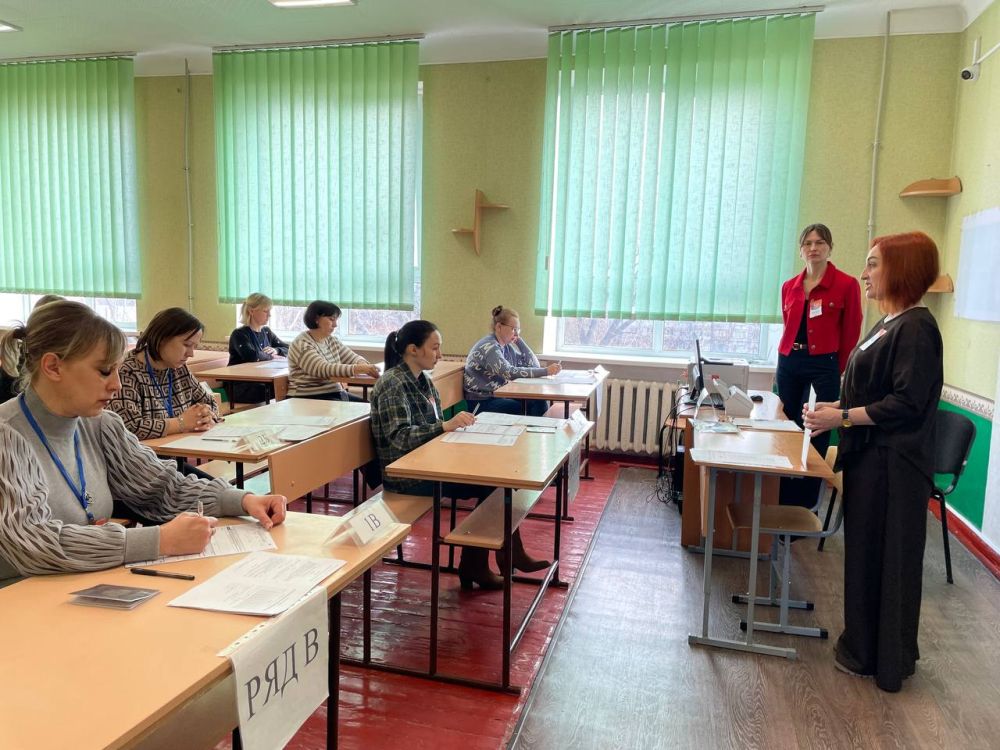 Антрацит принял участие во всероссийской акции «Сдаём вместе. День сдачи ЕГЭ родителями» Антрацит принял участие во всероссийской акции «Сдаём вместе. День сдачи ЕГЭ родителями»