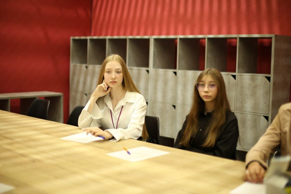 Состоялась третья встреча в рамках образовательного проекта «Свердловск – город возможностей» Состоялась третья встреча в рамках образовательного проекта «Свердловск – город возможностей»