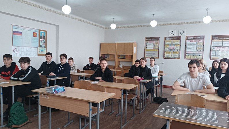 В Краснодонском муниципальном округе состоялся марафон «Школа выпускников» В Краснодонском муниципальном округе состоялся марафон «Школа выпускников»