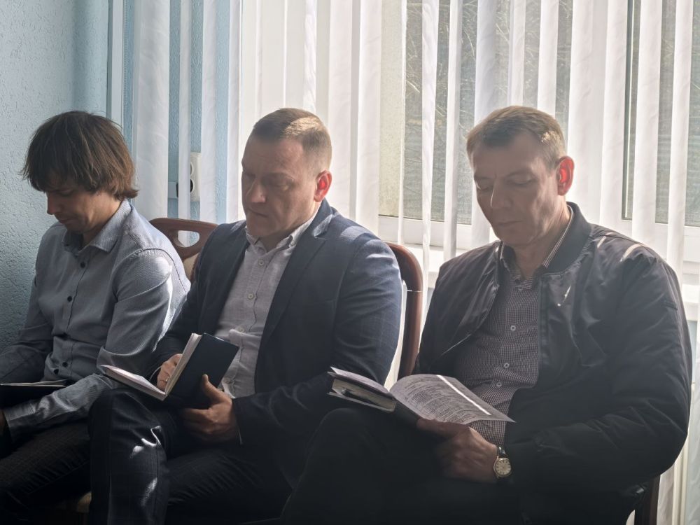 Сергей Козенко: Сегодня в Администрации Краснодонского муниципального округа состоялось заседание оргкомитета, посвященное подготовке и проведению праздничных мероприятий, приуроченных к празднованию 80-летия Великой Победы... Сергей Козенко: Сегодня в Администрации Краснодонского муниципального округа состоялось заседание оргкомитета, посвященное подготовке и проведению праздничных мероприятий, приуроченных к празднованию 80-летия Великой Победы...