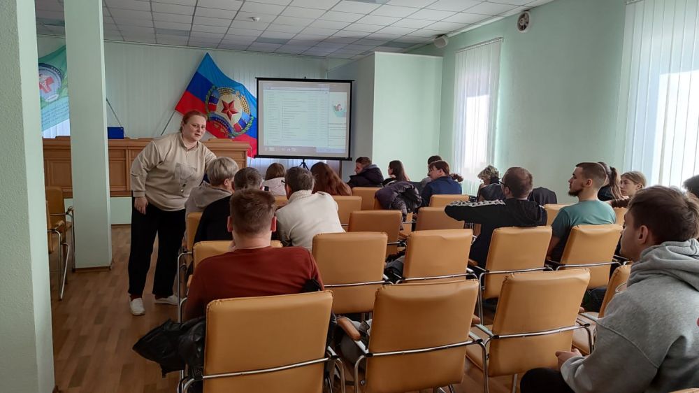 Закончились двухмесячные курсы переподготовки фельдшеров в Луганском центре медицины катастроф Закончились двухмесячные курсы переподготовки фельдшеров в Луганском центре медицины катастроф