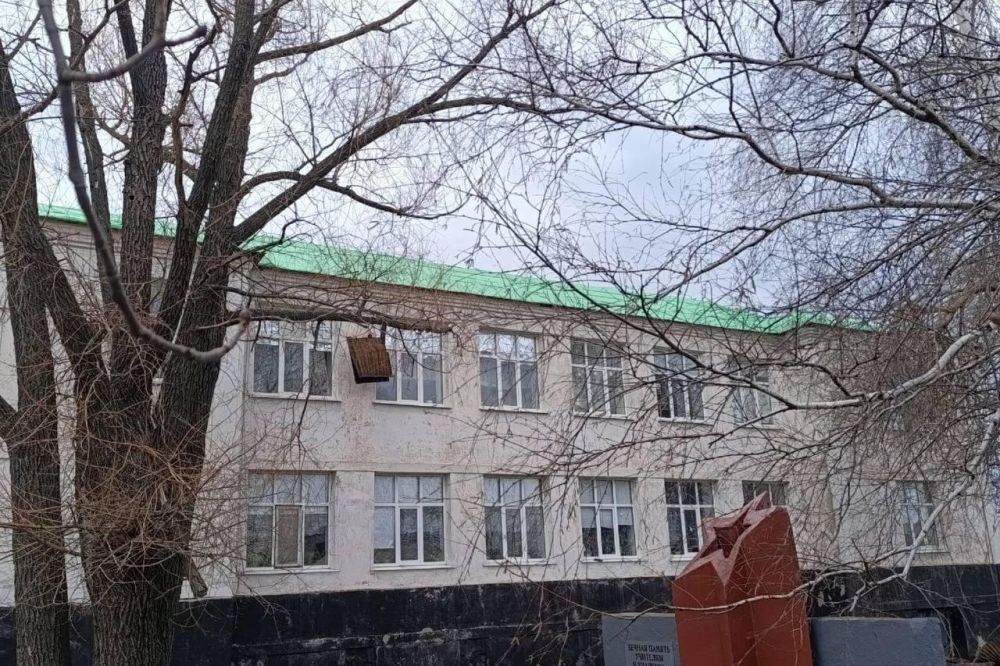 Тува продолжает капитальный ремонт Свердловской школы № 2 Тува продолжает капитальный ремонт Свердловской школы № 2