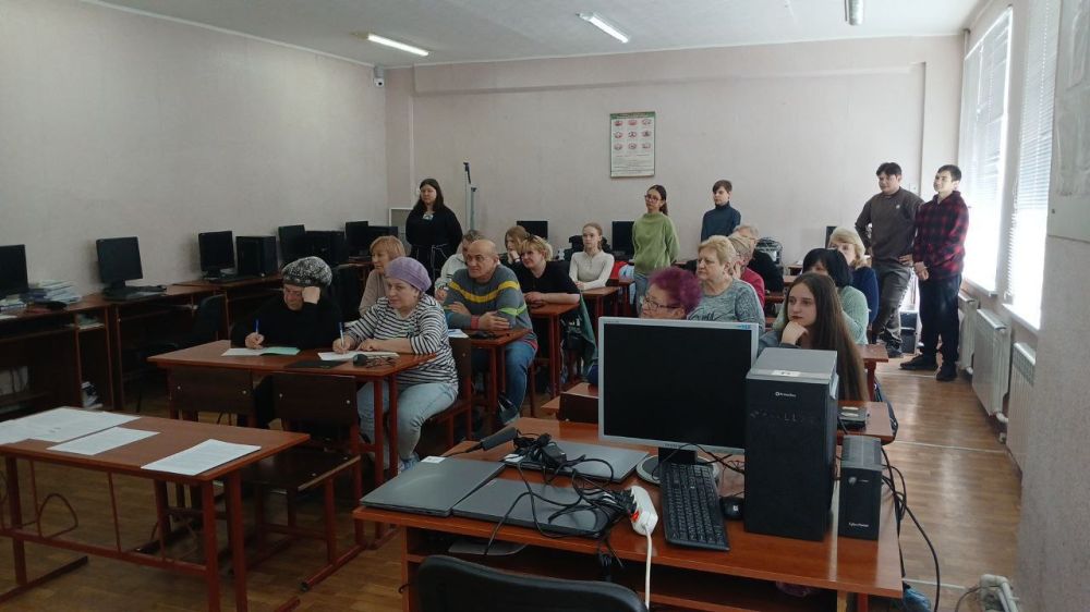 В Стаханове стартовал проект «Цифровая грамотность 55+» В Стаханове стартовал проект «Цифровая грамотность 55+»