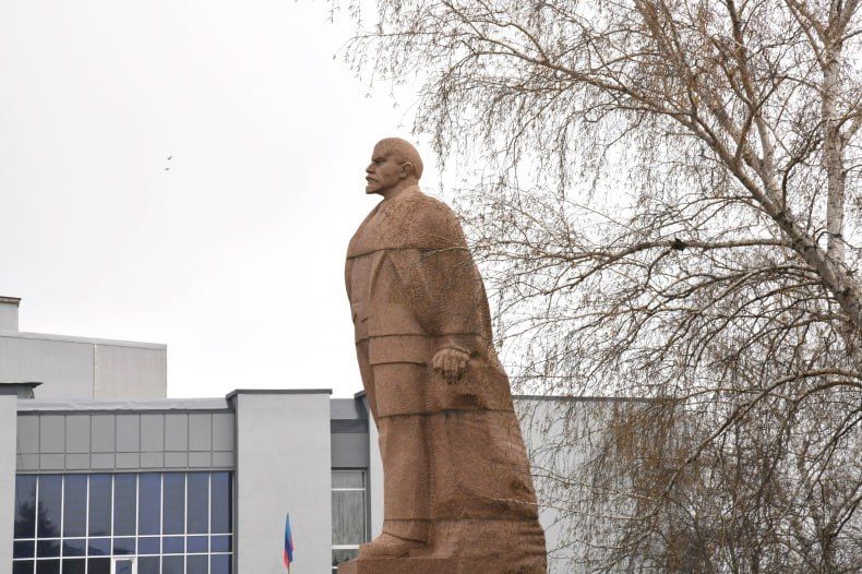 Недавно на улице Энгельса началось благоустройство общественной территории Недавно на улице Энгельса началось благоустройство общественной территории