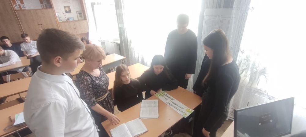 Славяносербская библиотека провела сюжетно-ролевую игру «В мире птиц» Славяносербская библиотека провела сюжетно-ролевую игру «В мире птиц»