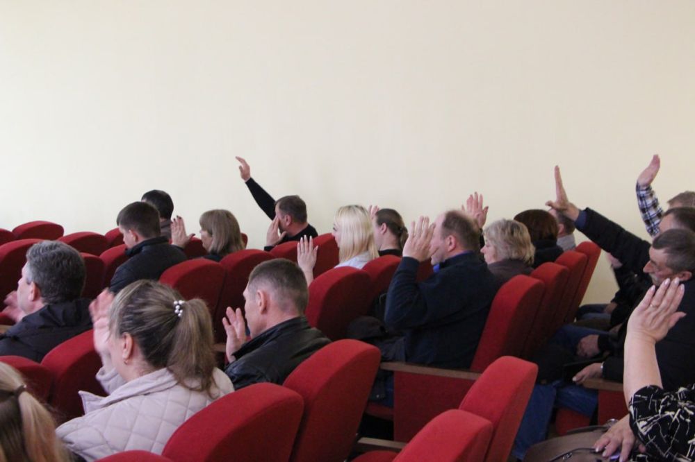 В Меловском МО состоялись публичные слушания по проекту решения Совета муниципального округа муниципальное образование Меловский муниципальный округ Луганской Народной Республики «О внесении изменений в Устав муниципального... В Меловском МО состоялись публичные слушания по проекту решения Совета муниципального округа муниципальное образование Меловский муниципальный округ Луганской Народной Республики «О внесении изменений в Устав муниципального...