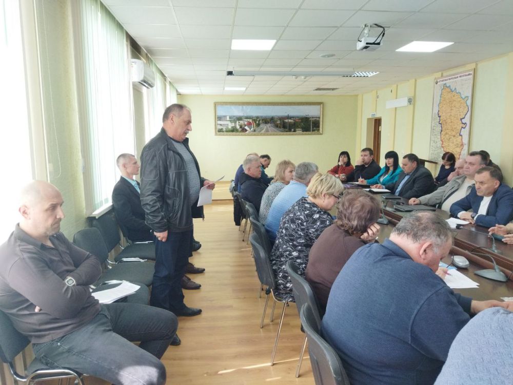 Андрей Рубанцов: Сегодня в Администрации городского округа провел расширенное совещание с руководителями структурных подразделений Администрации городского округа, руководителями организаций и учреждений городского округа... Андрей Рубанцов: Сегодня в Администрации городского округа провел расширенное совещание с руководителями структурных подразделений Администрации городского округа, руководителями организаций и учреждений городского округа...
