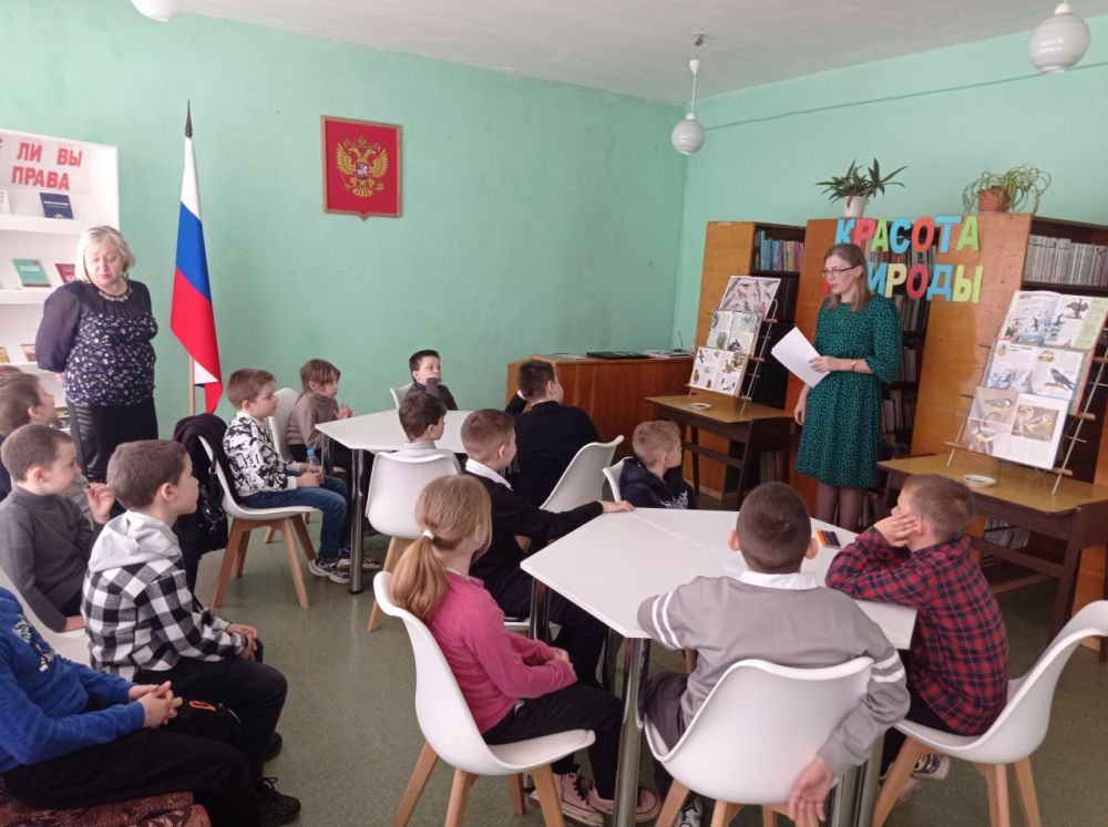 К Международному дню птиц в Кировской детской библиотеке состоялось мероприятие «Красота природы», в котором приняли участие учащиеся Кировской средней школы №2 К Международному дню птиц в Кировской детской библиотеке состоялось мероприятие «Красота природы», в котором приняли участие учащиеся Кировской средней школы №2