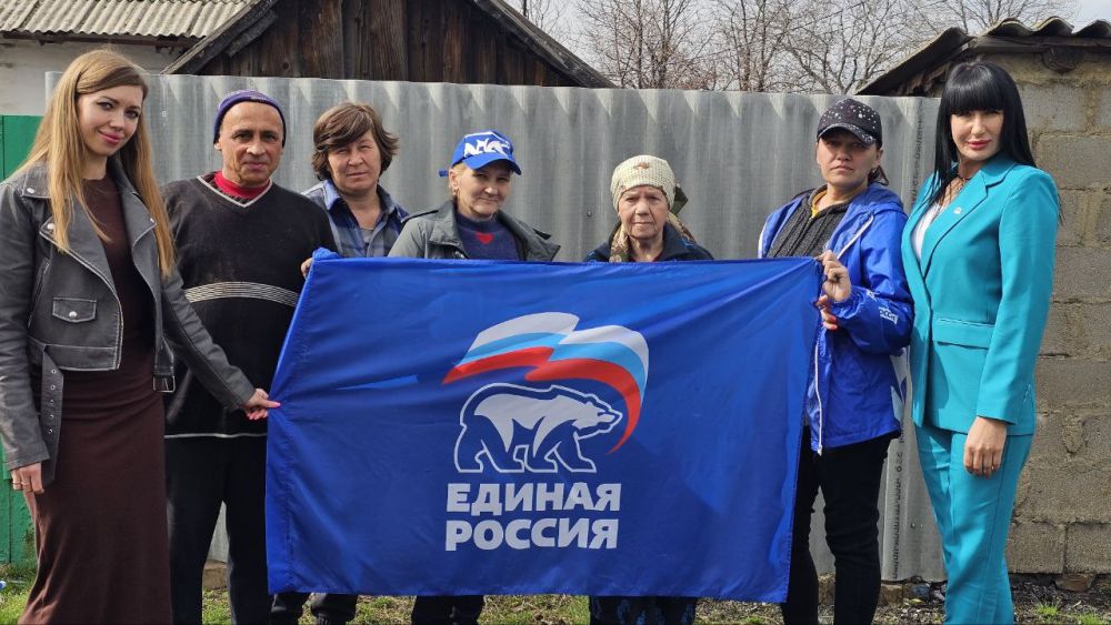 В ЛНР стартовала эстафета добрых дел «Весна – пора наводить порядки» В ЛНР стартовала эстафета добрых дел «Весна – пора наводить порядки»