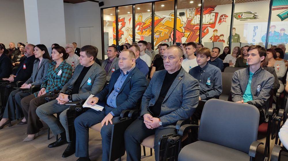 В Луганске прошел форум «ЖКХ – ключевой элемент жизнедеятельности населения» В Луганске прошел форум «ЖКХ – ключевой элемент жизнедеятельности населения»