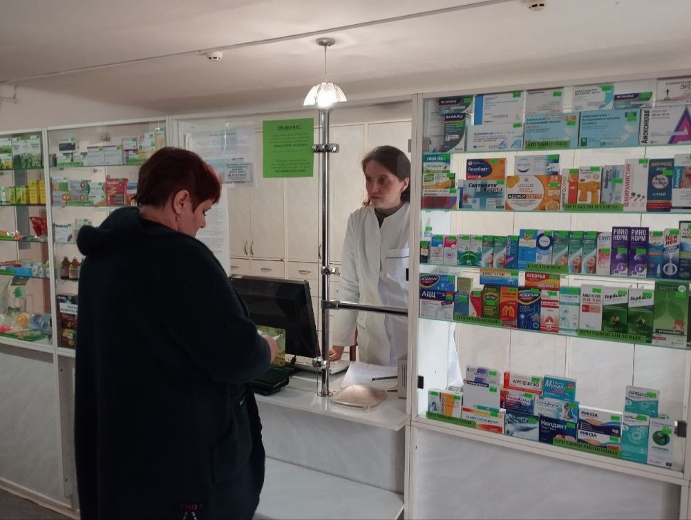 Долгожданное возобновление работы аптеки ГУП ЛНР "ЛУГМЕДФАРМ" в поселке Малониколаевка Антрацитовского района Долгожданное возобновление работы аптеки ГУП ЛНР "ЛУГМЕДФАРМ" в поселке Малониколаевка Антрацитовского района