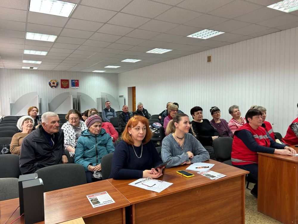 Сегодня в Администрации состоялось расширенное заседание Совета ветеранов Станично-Луганского муниципального округа Сегодня в Администрации состоялось расширенное заседание Совета ветеранов Станично-Луганского муниципального округа