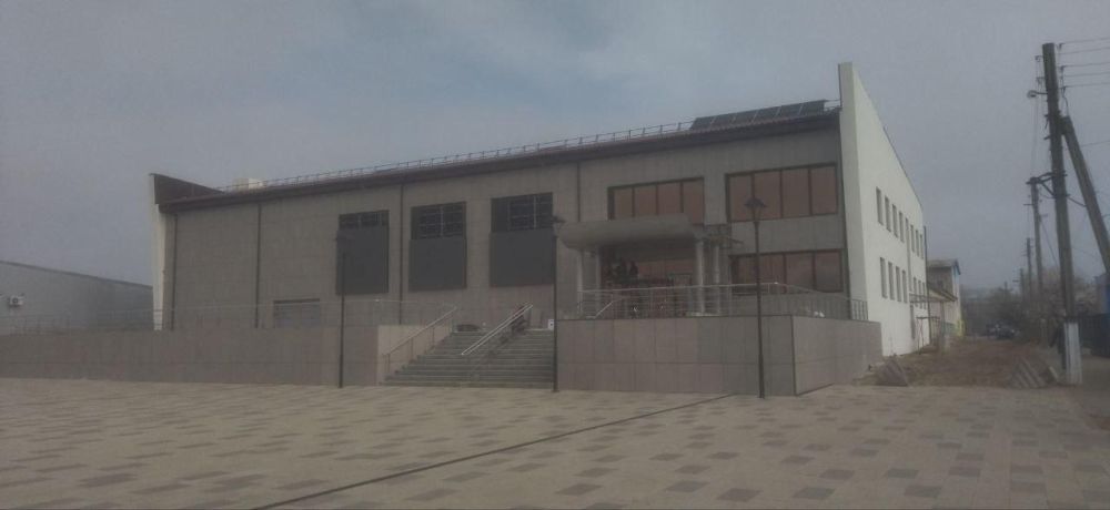 В Станично-Луганском ДК продолжается чистовая отделка помещений В Станично-Луганском ДК продолжается чистовая отделка помещений