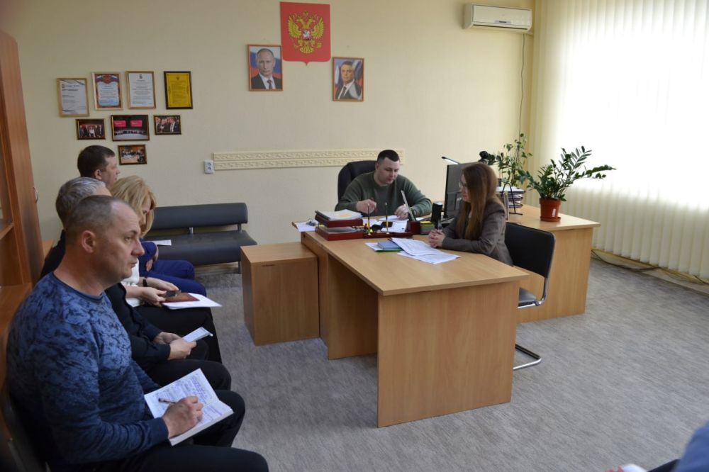 Владимир Чернев: Сегодня, под руководством заместителя Главы Старобельского муниципального округа Максима Борисовича Арабаджи состоялось очередное заседание муниципальной межведомственной комиссии по профилактике... Владимир Чернев: Сегодня, под руководством заместителя Главы Старобельского муниципального округа Максима Борисовича Арабаджи состоялось очередное заседание муниципальной межведомственной комиссии по профилактике...
