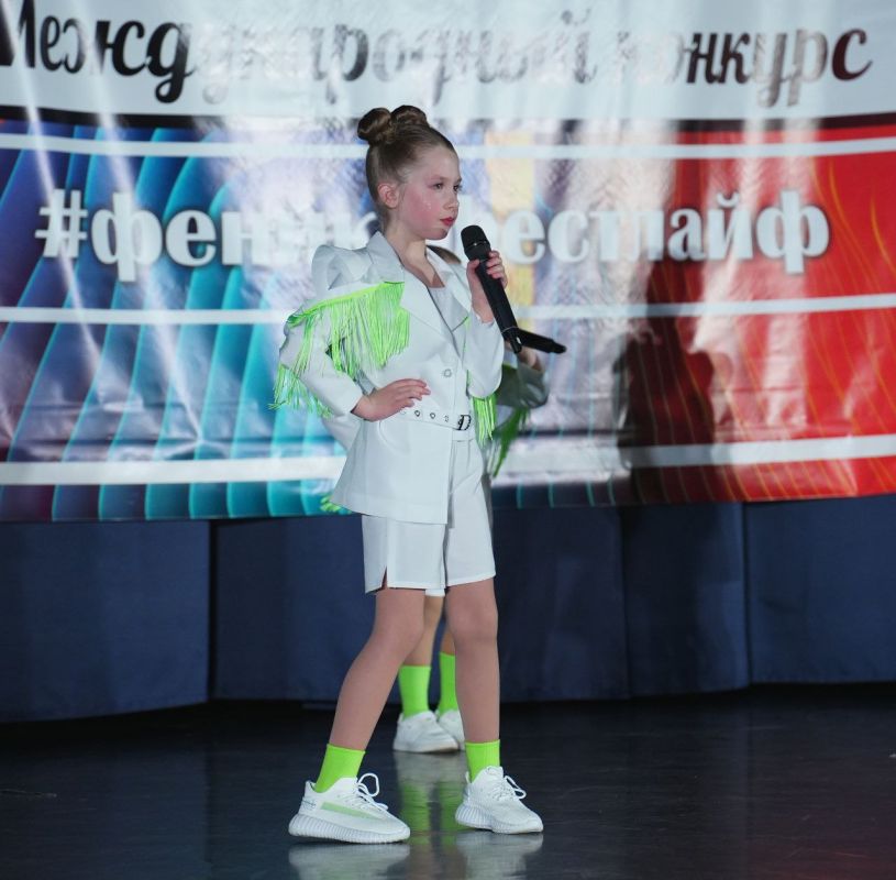 Анна Сорока: Начнем новый день с хороших новостей! Гордимся нашими юными талантами, желаем им дальнейшего творческого роста и новых побед и свершений! Анна Сорока: Начнем новый день с хороших новостей! Гордимся нашими юными талантами, желаем им дальнейшего творческого роста и новых побед и свершений!