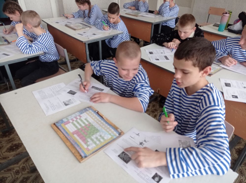 Сегодня сотрудники музея истории города Ровеньки в составе судейской коллегии приняли Сегодня сотрудники музея истории города Ровеньки в составе судейской коллегии приняли