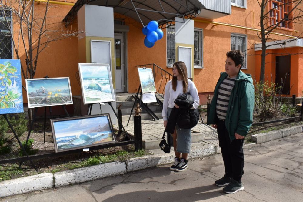 Вчера в Северодонецкой галерее искусств прошла акция, посвященная Дню осведомленности об аутизме! Вчера в Северодонецкой галерее искусств прошла акция, посвященная Дню осведомленности об аутизме!